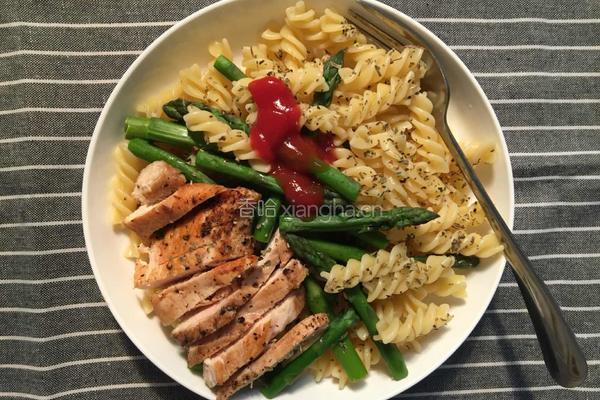 鸡胸肉意大利面