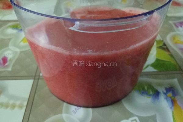 草莓慕斯蛋糕的做法图解3