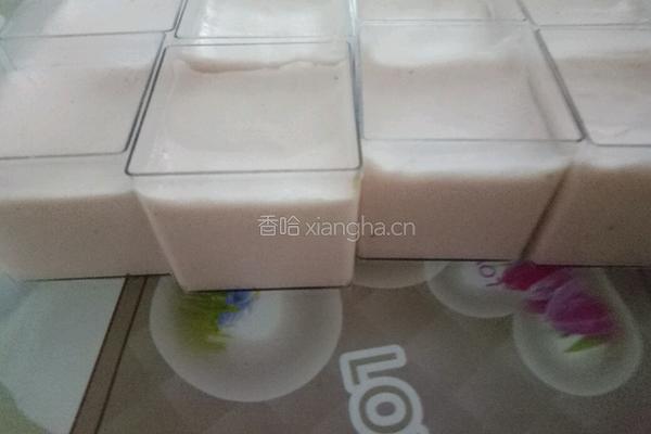草莓慕斯蛋糕的做法图解9