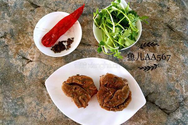 干拌麻辣牛腱的做法图解1