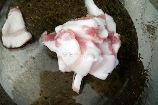 土豆青椒圆葱炒肉片的做法图解3