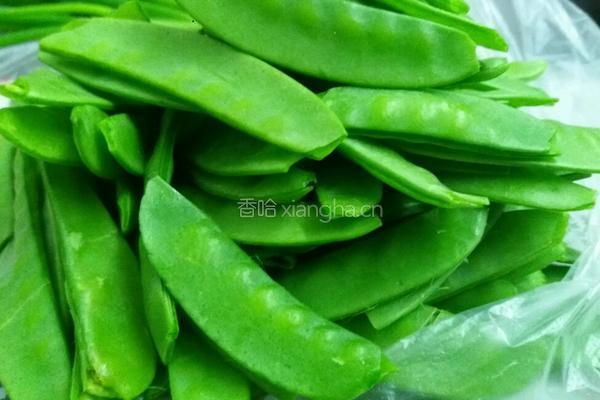 荷兰豆炒风干肉的做法图解1