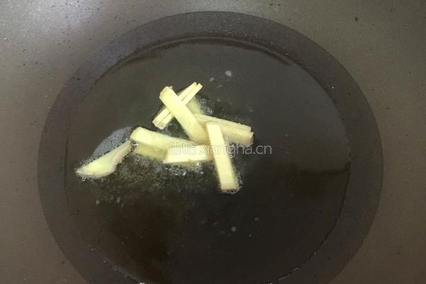 白菜炒鸭血的做法图解3