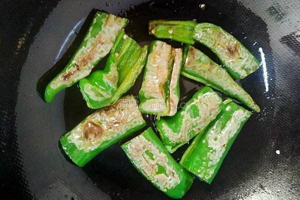 虎皮青椒的做法图解3