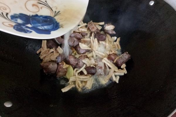 牛肉炒萝卜干的做法图解10