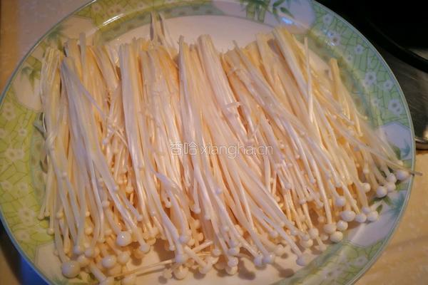 金针菇蒸龙利鱼的做法图解1