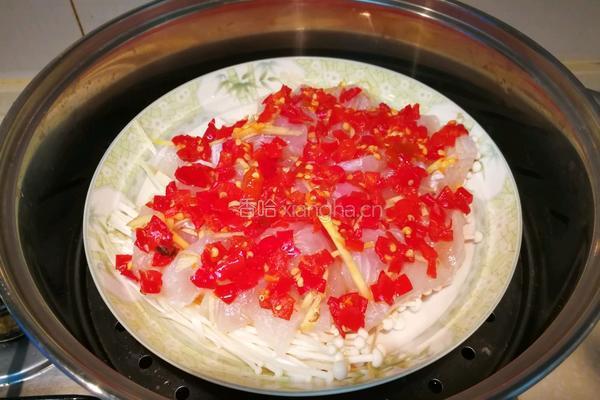 金针菇蒸龙利鱼的做法图解5