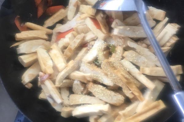 豆干炒韭菜的做法图解3