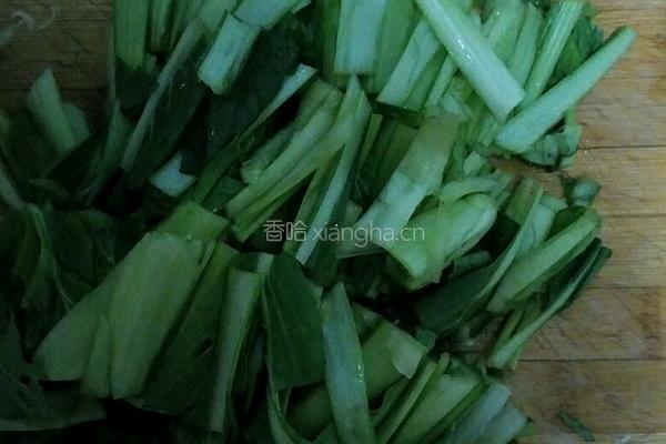 凉拌海带粉丝小油菜的做法图解1