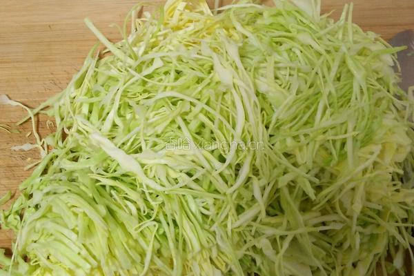 凉拌卷心菜的做法图解3