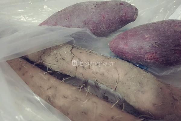 紫薯山药粥的做法图解1