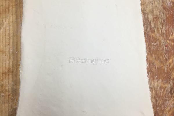 香肠卷的做法图解2