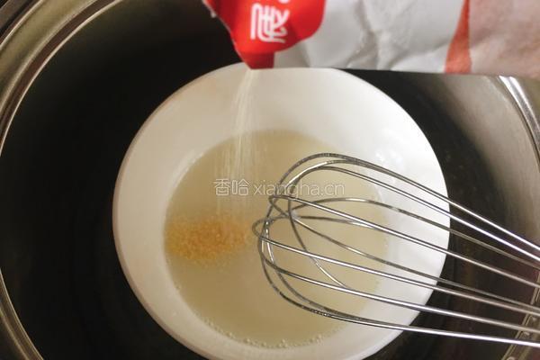 六寸芒果酸奶慕斯蛋糕的做法图解5
