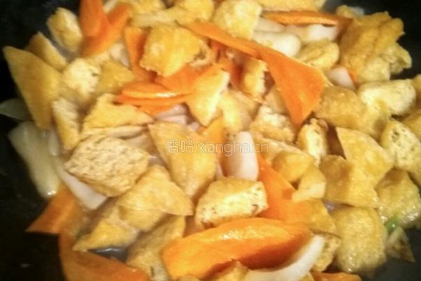 家庭小炒豆腐泡的做法图解5