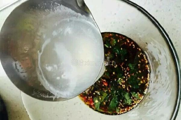 酸辣面的做法图解5