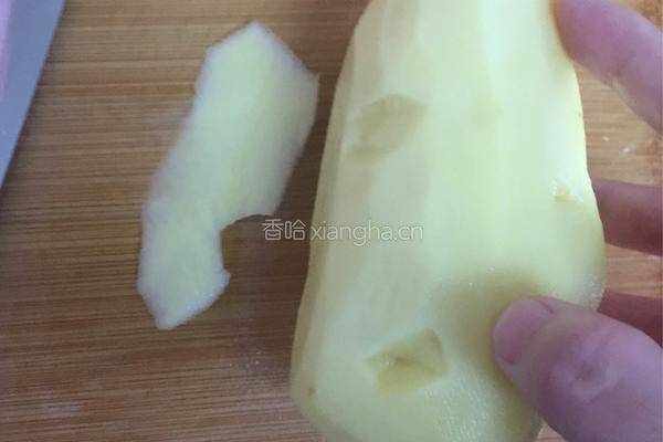 芹菜炒土豆丝的做法图解1