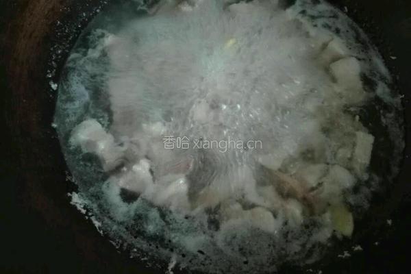 红烧马铃薯五花肉块的做法图解5