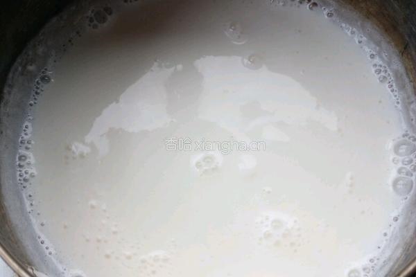 草莓夹心奶冻的做法图解4
