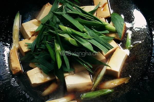 青蒜烧豆腐的做法图解10