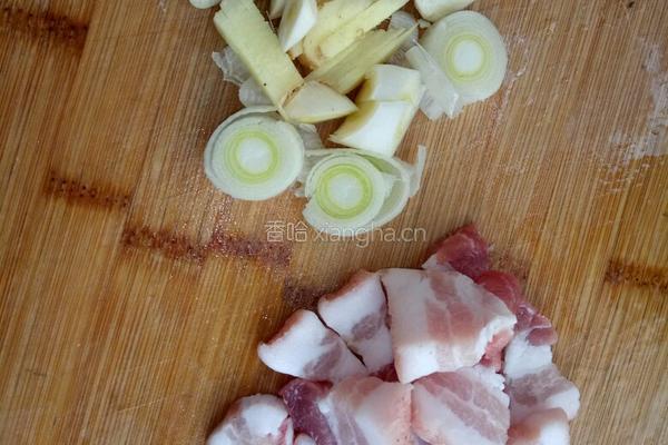 菜椒茄子炒肉片的做法图解3