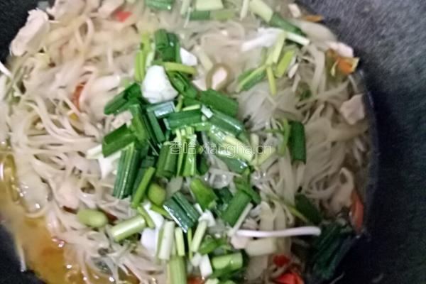 豆芽菜炒肉的做法图解8