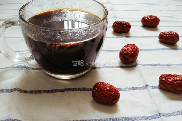 红糖姜枣茶的做法图解3