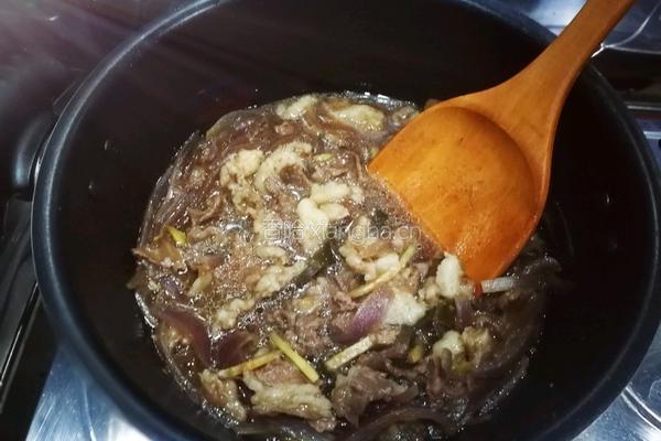 牛肉盖饭的做法图解6