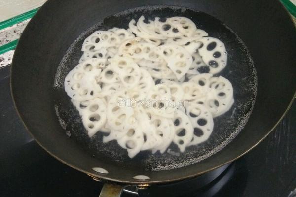 凉拌莲藕的做法图解2