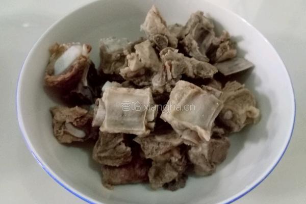 香菇木耳炖排骨的做法图解6