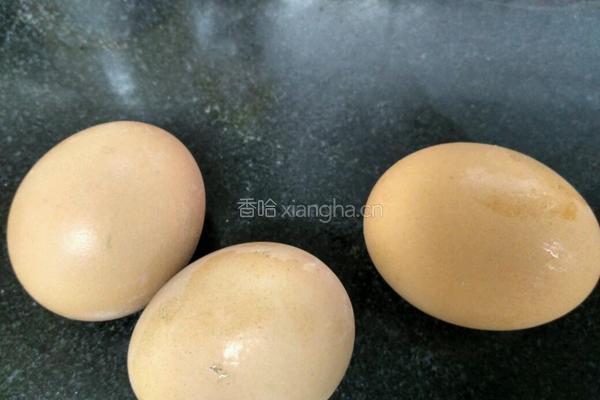 马勺煎蛋的做法图解1