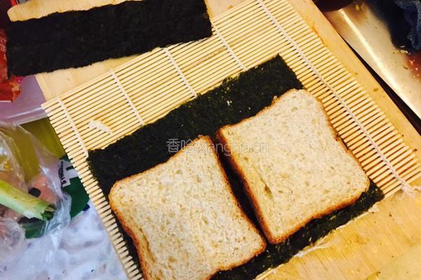 紫菜鱿鱼卷的做法图解1