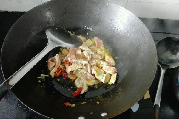 尖椒香菇肉片的做法图解9