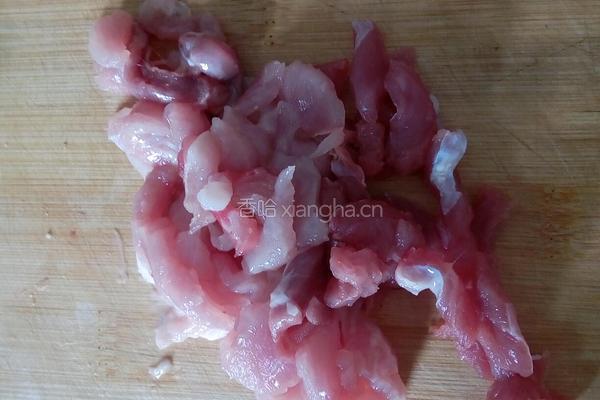 小蘑菇炒肉的做法图解3