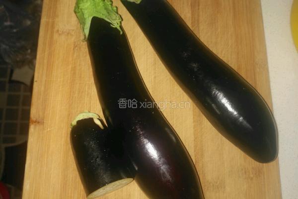 鱼香茄盒的做法图解1