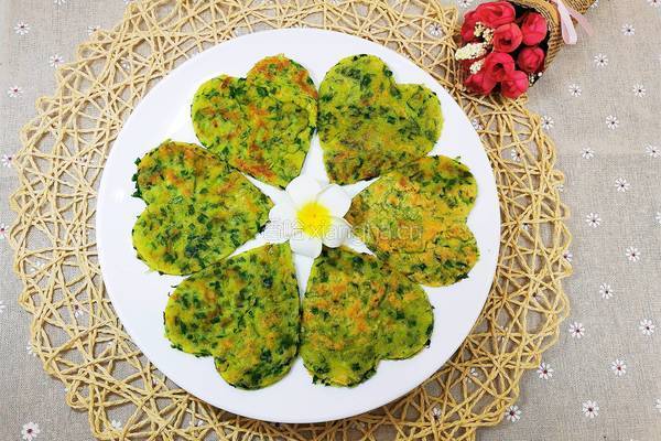 韭菜鸡蛋饼的做法图解12