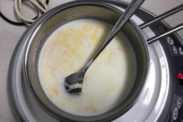 牛奶鸡蛋醪糟汤的做法图解4
