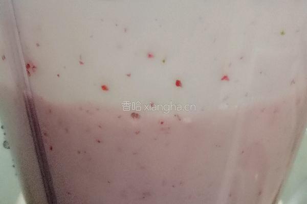 草莓奶昔的做法图解6