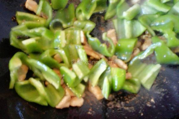 尖椒炒肉的做法图解6