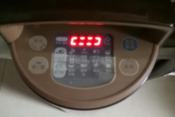 红豆薏米豆浆的做法图解3