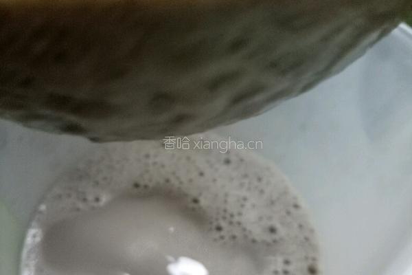 红豆薏米豆浆的做法图解4