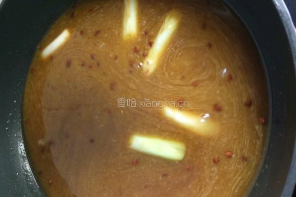 家常炖鲤鱼的做法图解2