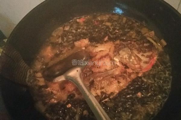 酸菜甜辣鱼的做法图解3