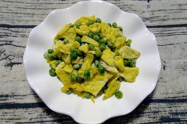 豌豆炒鸡蛋的做法图解10