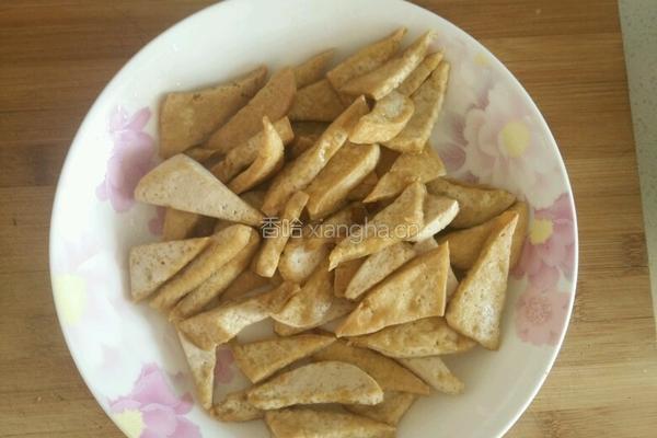 家常炒豆腐的做法图解1