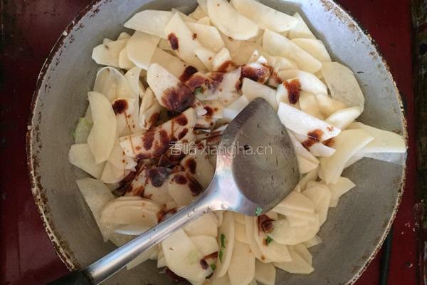 蚝油土豆片的做法图解4