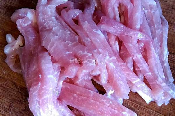蒜苔炒肉丝的做法图解2