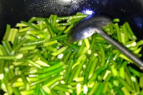 蒜苔炒肉丝的做法图解9