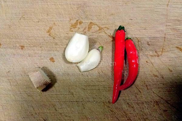 清炒白油菜薹的做法图解3