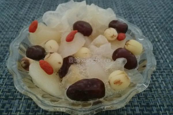 银耳莲子雪梨羹的做法图解9