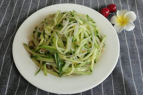 凉拌黄瓜豆芽的做法图解5